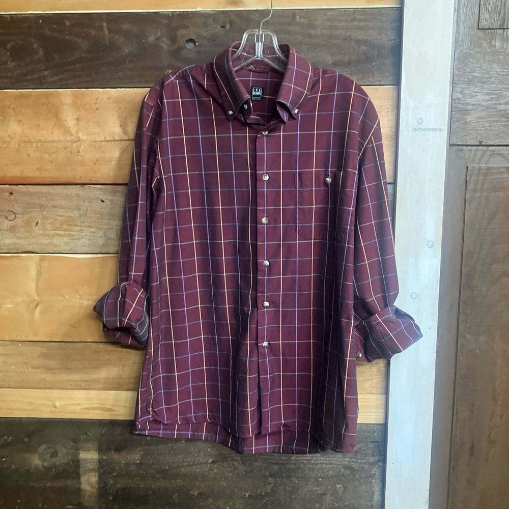 L.L. Bean Red Casual Button Down Shirt with Classic Plaid Design
